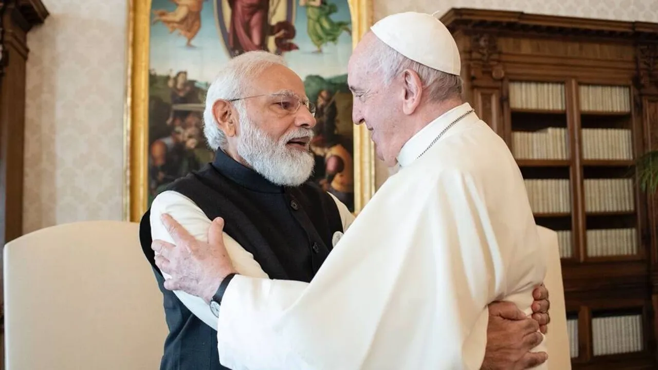 PM Modi Meets Pope Francis in Vatican City, invites him to visit India