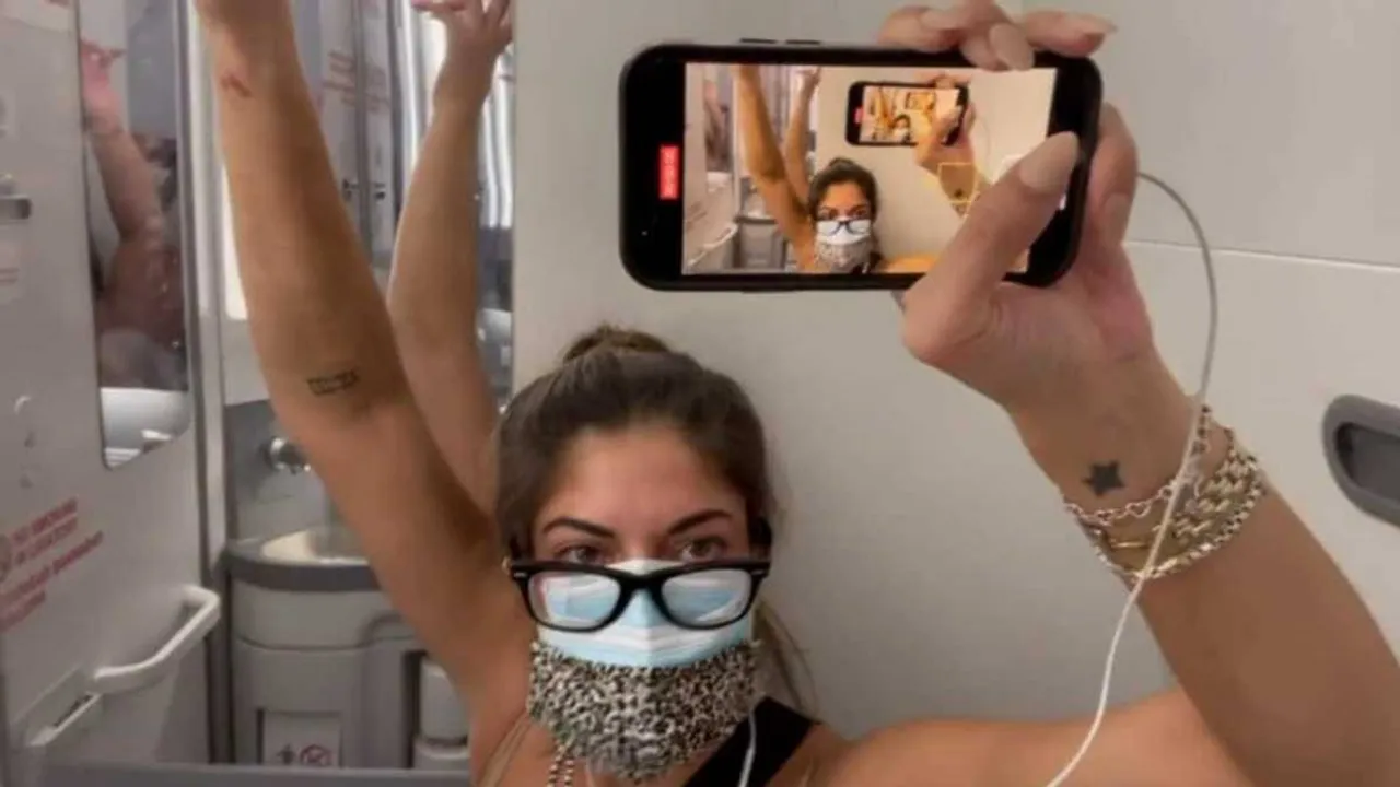 US woman tests positive for Covid-19 mid-flight, isolates for 5 hours in bathroom