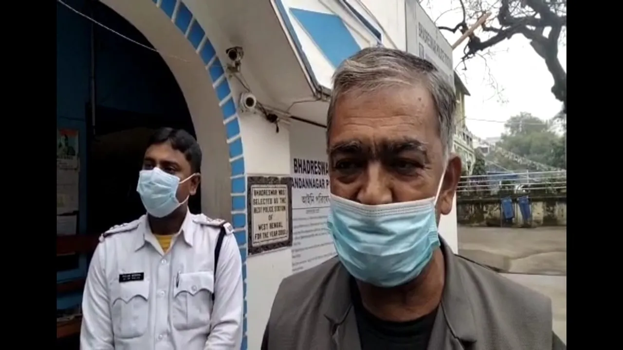 in bongaon Husband unwilling to bath in cold homeless doctor arguing with wife