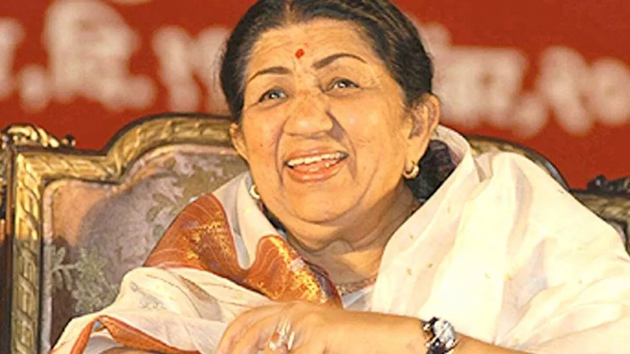 Lata Mangeshkar, Lata Mangeshkar health update, Lata Mangeshkar hospitalized, লতা মঙ্গেশকর, করোনায় আক্রান্ত লতা মঙ্গেশকর, লতার শারীরিক পরিস্থিতি, bengali news today