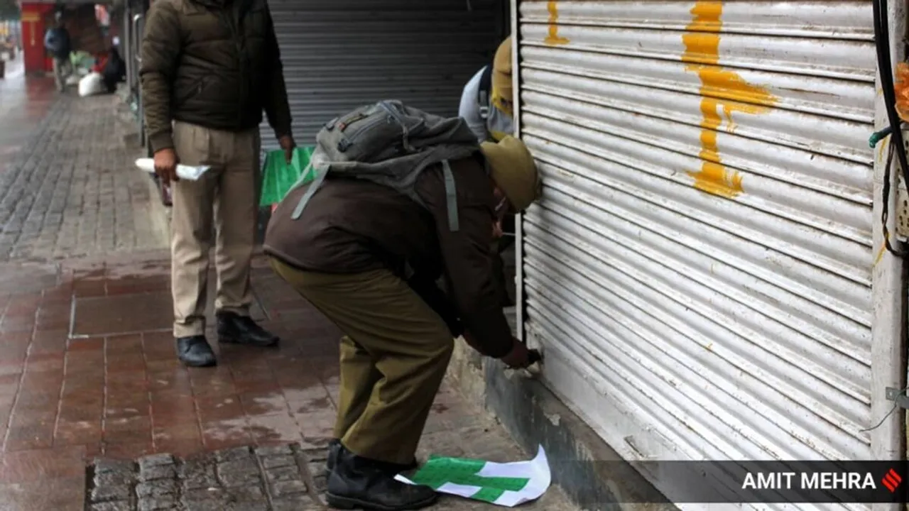 No more weekend curfew in Delhi, restaurants, cinemas can reopen with 50% capacity