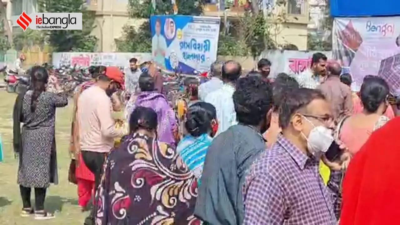 Flex campaigning of tmc candidate in burdwan muni poll at duare sarkar camp