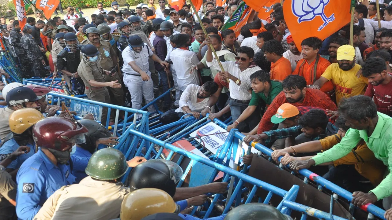 Bjp Yuva Morcha Bikash Bhavan Avijan by protesting SSC recruitment scam updates