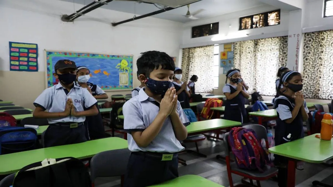 wb education department instructed private schools to shut off offline mode class