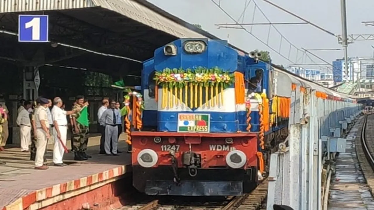 Bandhan Express departs from Kolkata railway station for Khulna