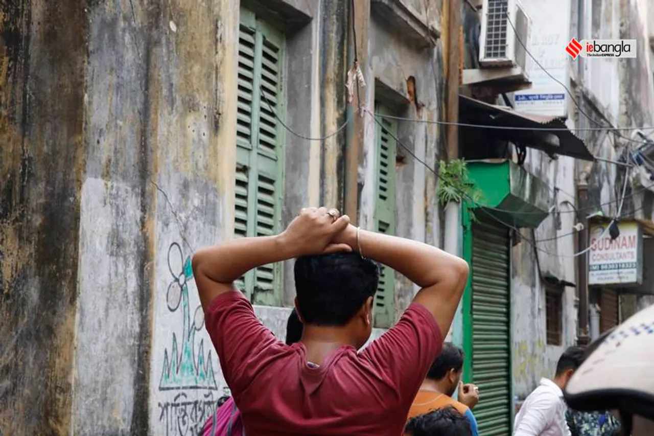 KMRCL have decided to demolish two damaged house in bowbazar kolkata