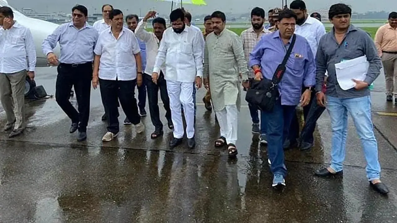 Eknath Shinde arrives in Mumbai, to meet Governor, Fadnavis updates