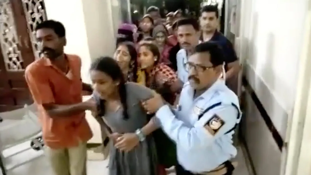 Telangana school food poisoning, Telengana Siddipet, telangana school meal, telangana school news, indian express" />