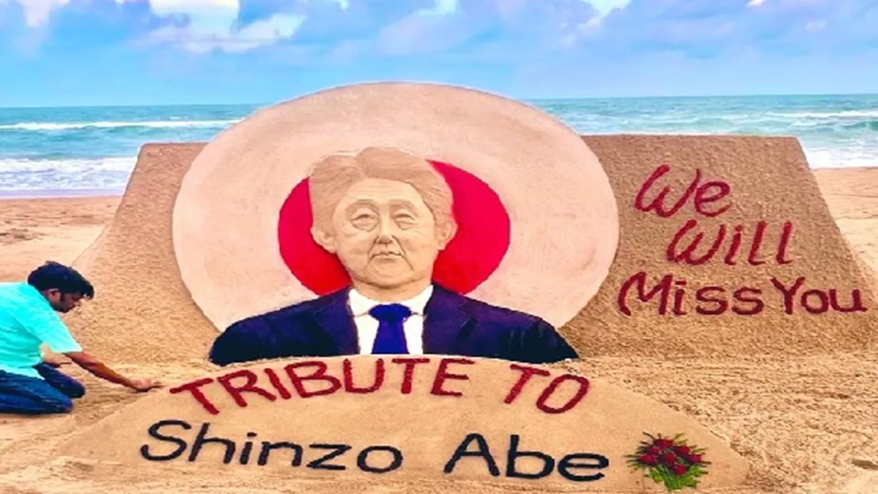 Former Japanese PM,India,Japan,National News,Odisha,Puri beach,Sand Artist Sudarsan Pattnaik,Shinzo Abe,Shinzo Abe Assassination,Shinzo Abe Death,Sudarsan Pattnaik,Sudarsan Pattnaik Artwork,viral news"