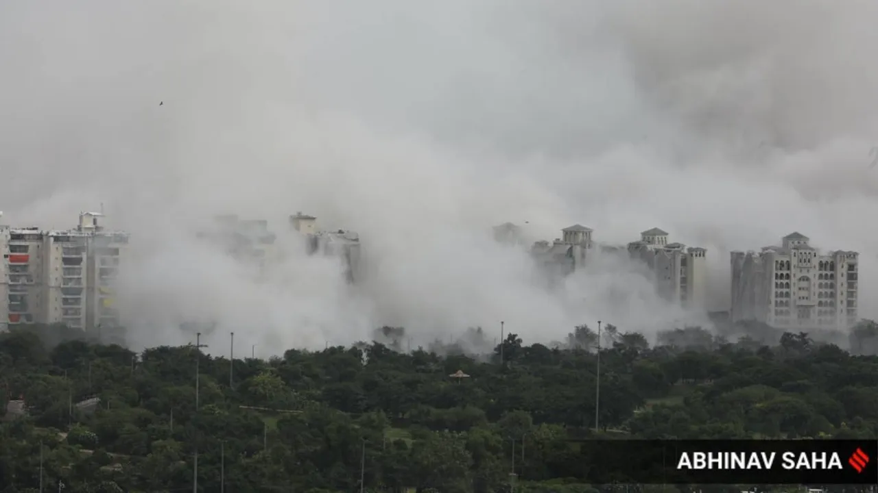 Twin Towers in Noida demolished