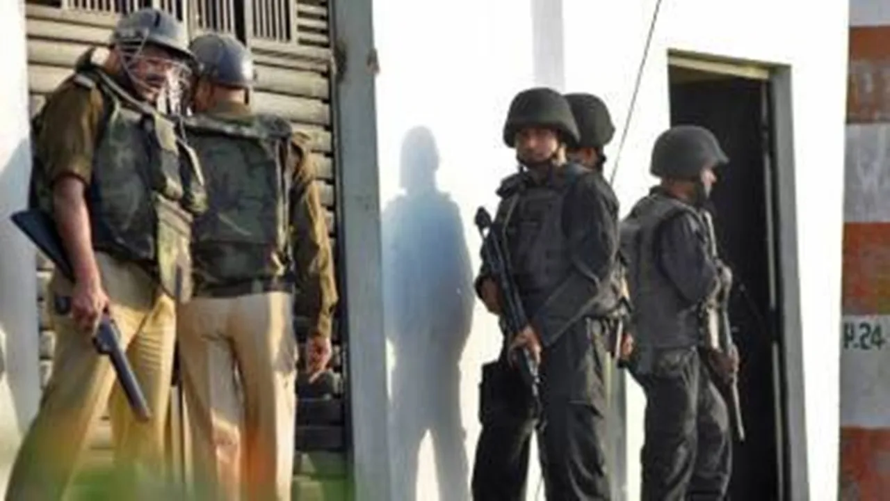 Mumbai Traffic Police, Mumbai Traffic Police WhatsApp number, 26/11 attack, Somalia-type attack in Mumbai, Al-Shabaab, Hayat Hotel in Mogadishu, Mumbai, Mumbai news, Indian Expres