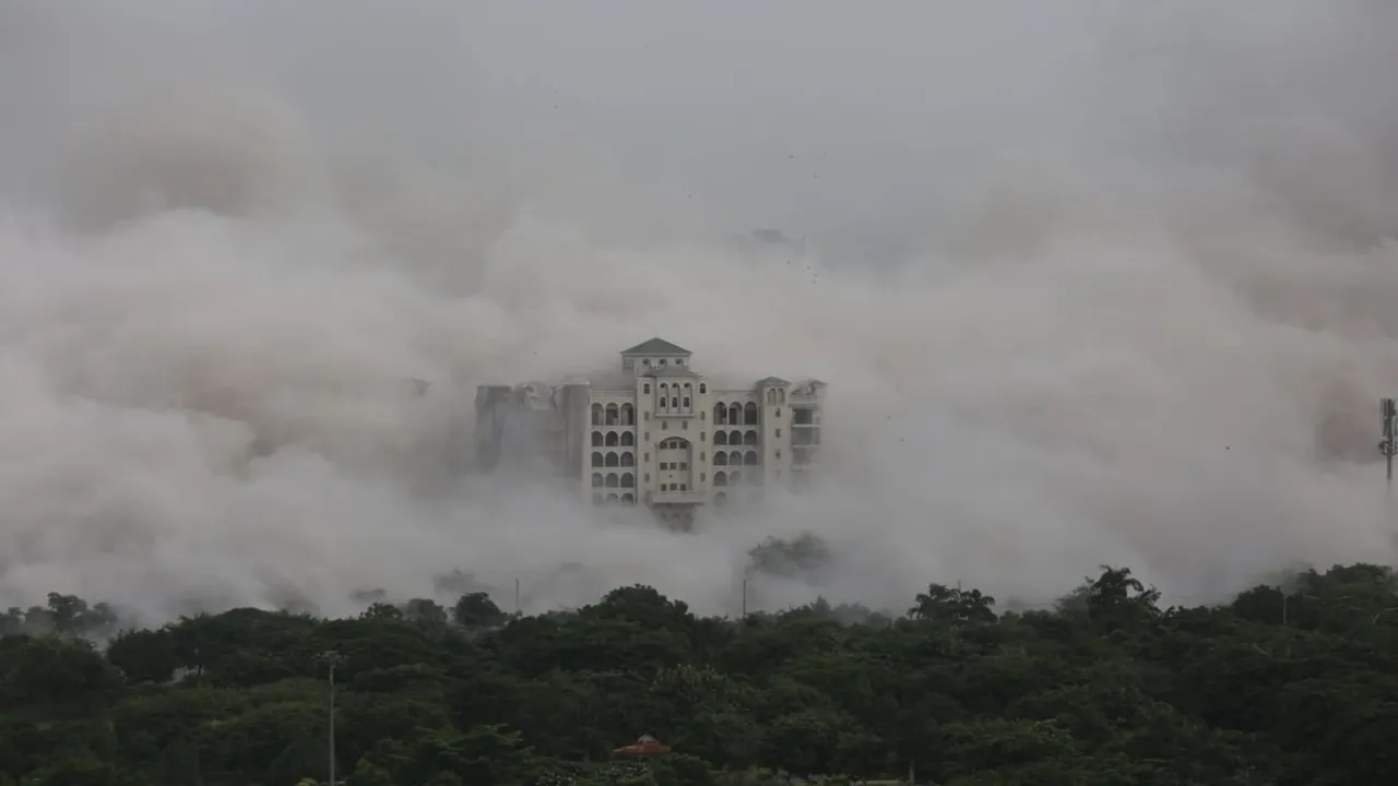 twin towers, noida