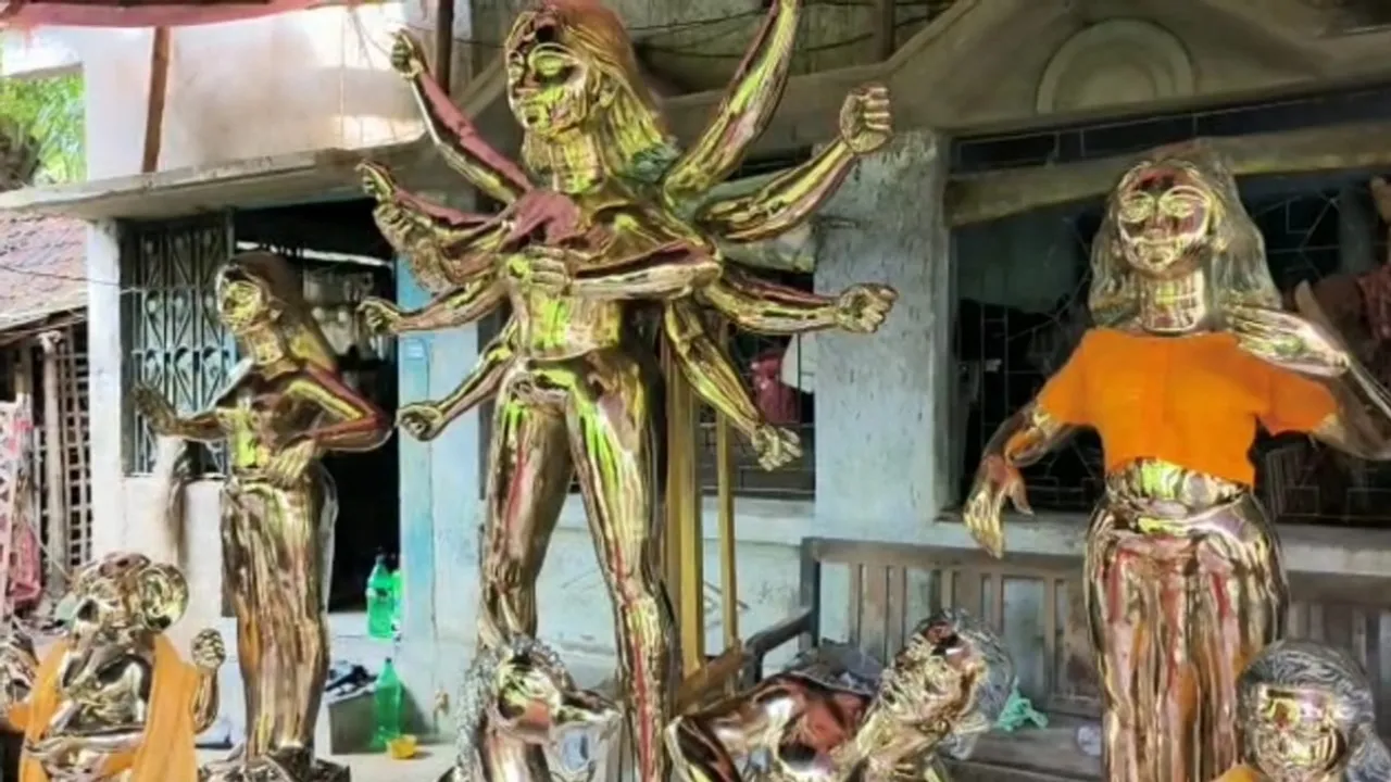 Prafulla Rana of Mahishadal made Durga idol with 1000 kg of brass