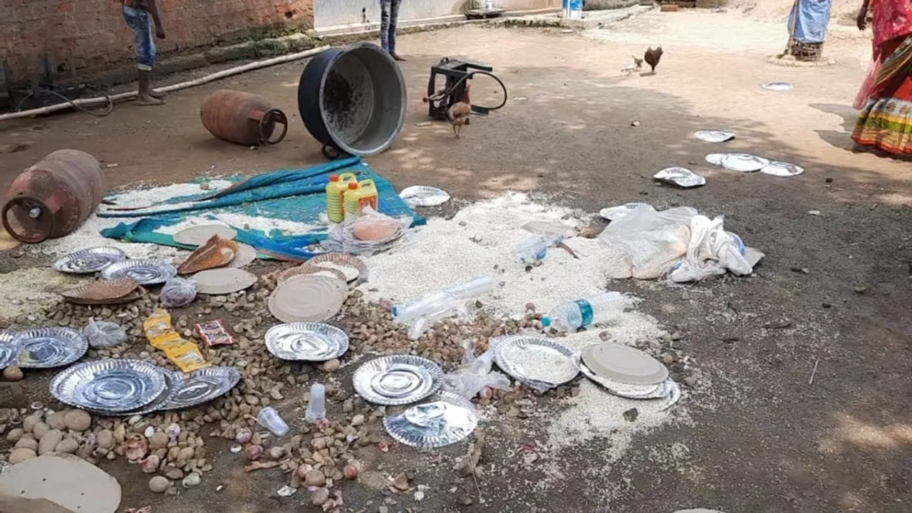 tmc leader is accused of cutmoney for burial rampurhat birbhum