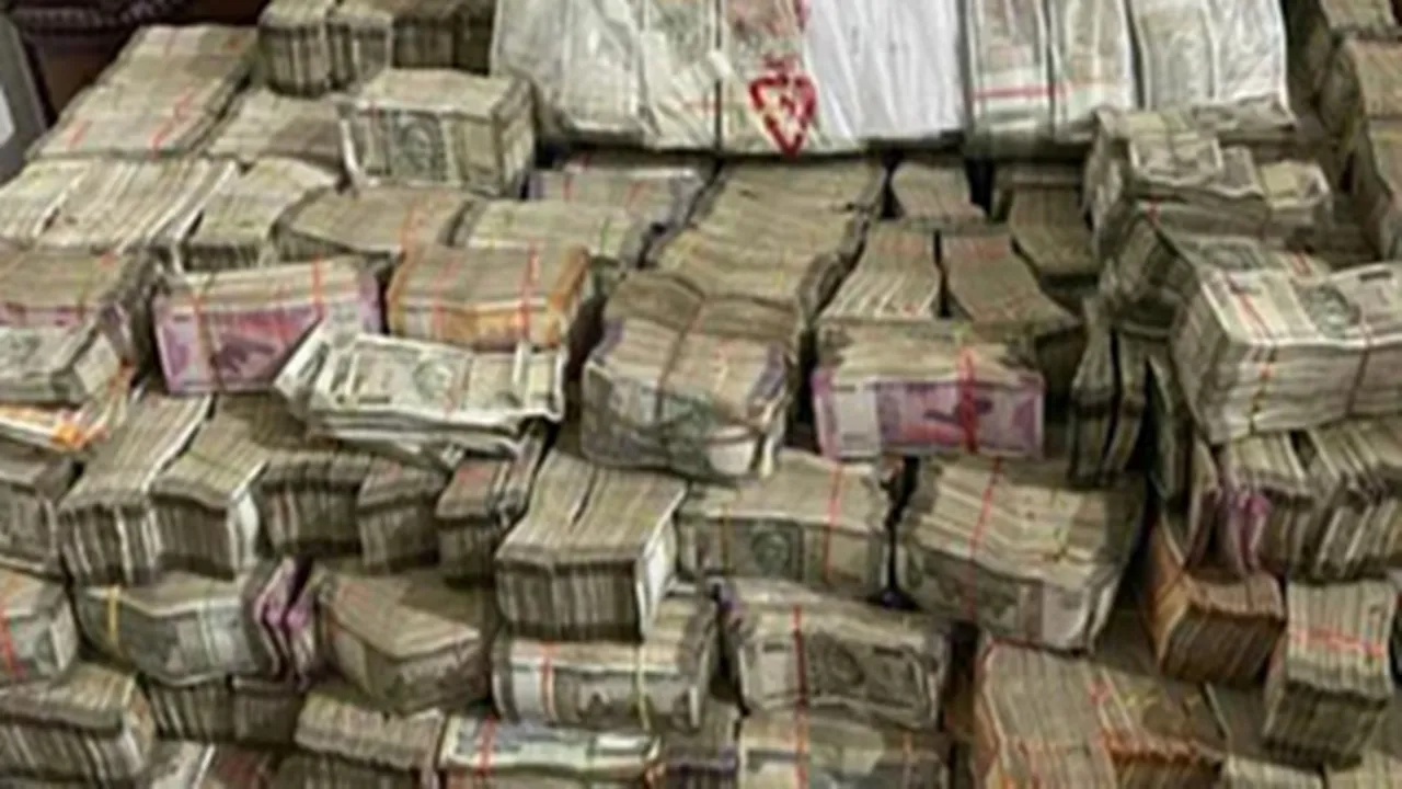 ed raids several spot of kolkata