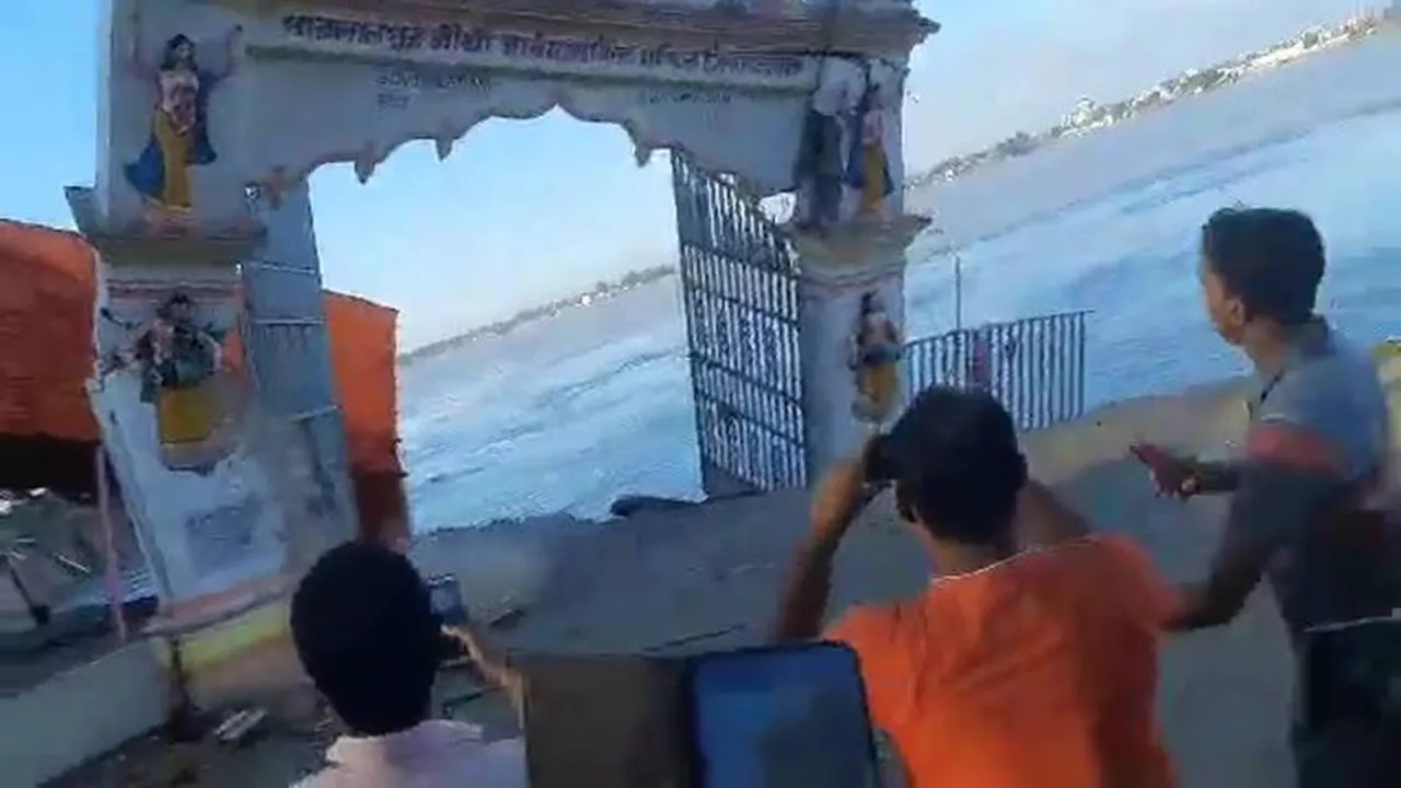 Malda,Manikchak,Ganges,মালদা, গঙ্গা নদী,নদী ভাঙ্গন, কালিয়াচক
