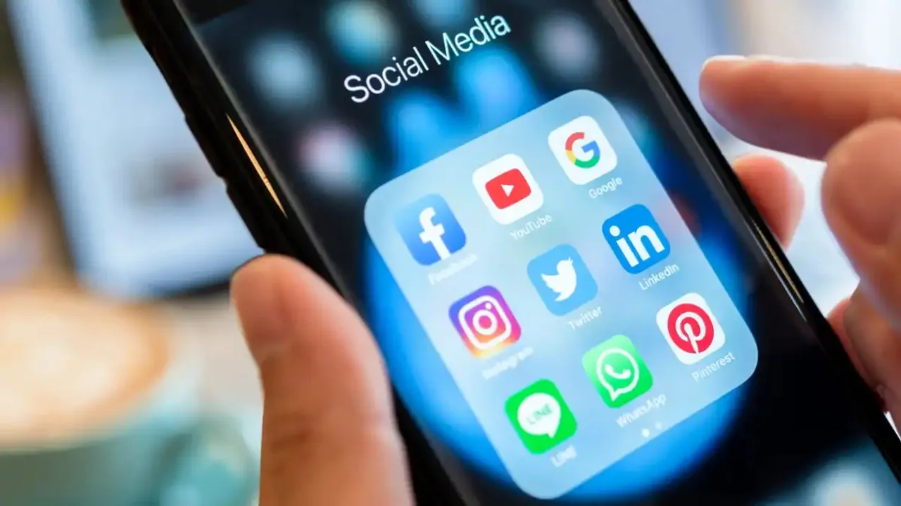 social media. central government, modi, IT rules