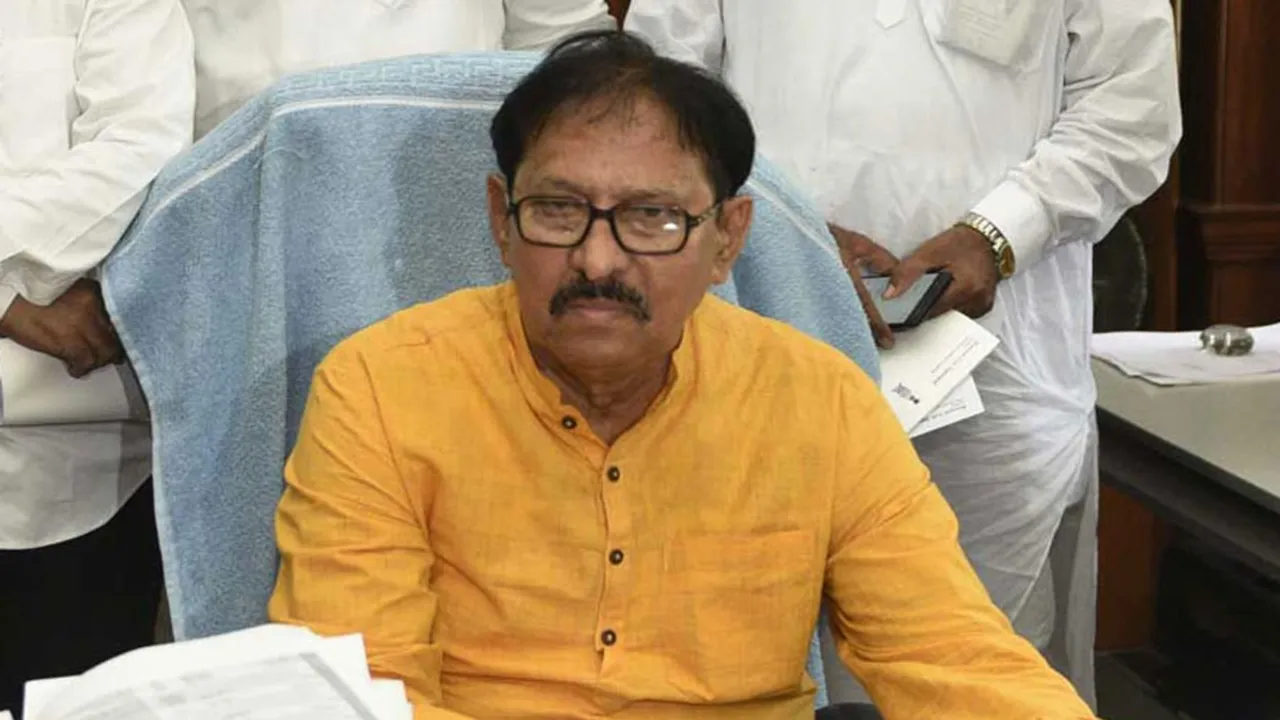 speaker biman banerjee comment on police bites in hand of primary job sicker