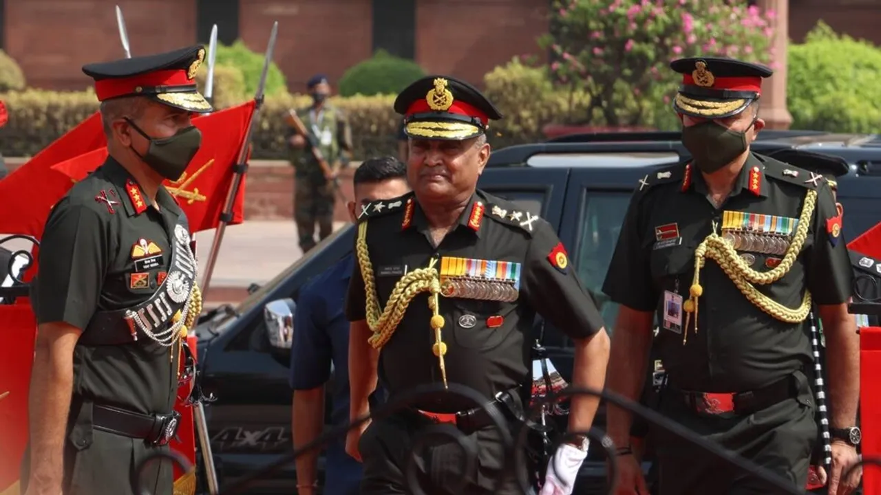 Eastern Ladakh military situation, Chief of Army Staff Gen Manoj Pande, Manoj Pande, Ladakh news, Ladakh security situation, The indian express, India-China LAC dispute