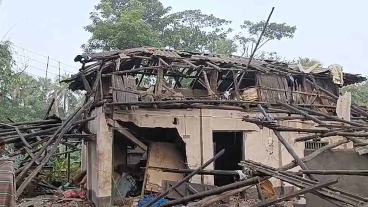 bomb blast at east midnapur bhupatinagar, 3 are died