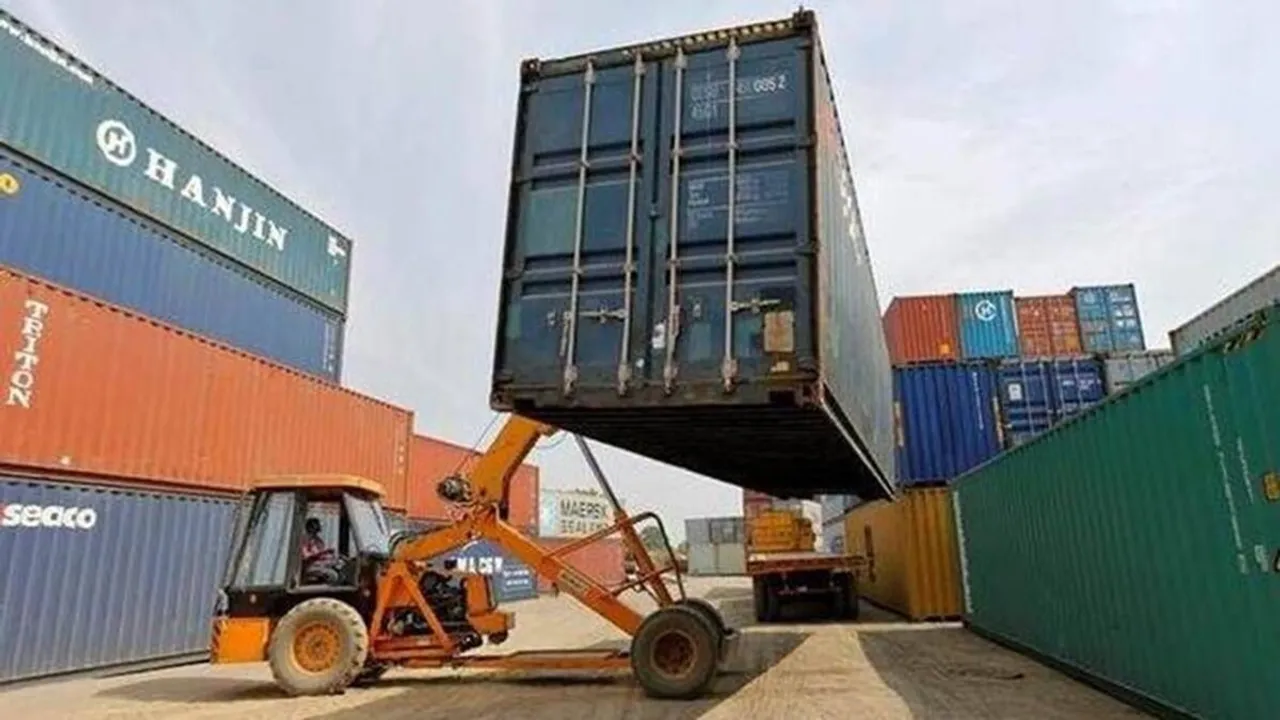 Container