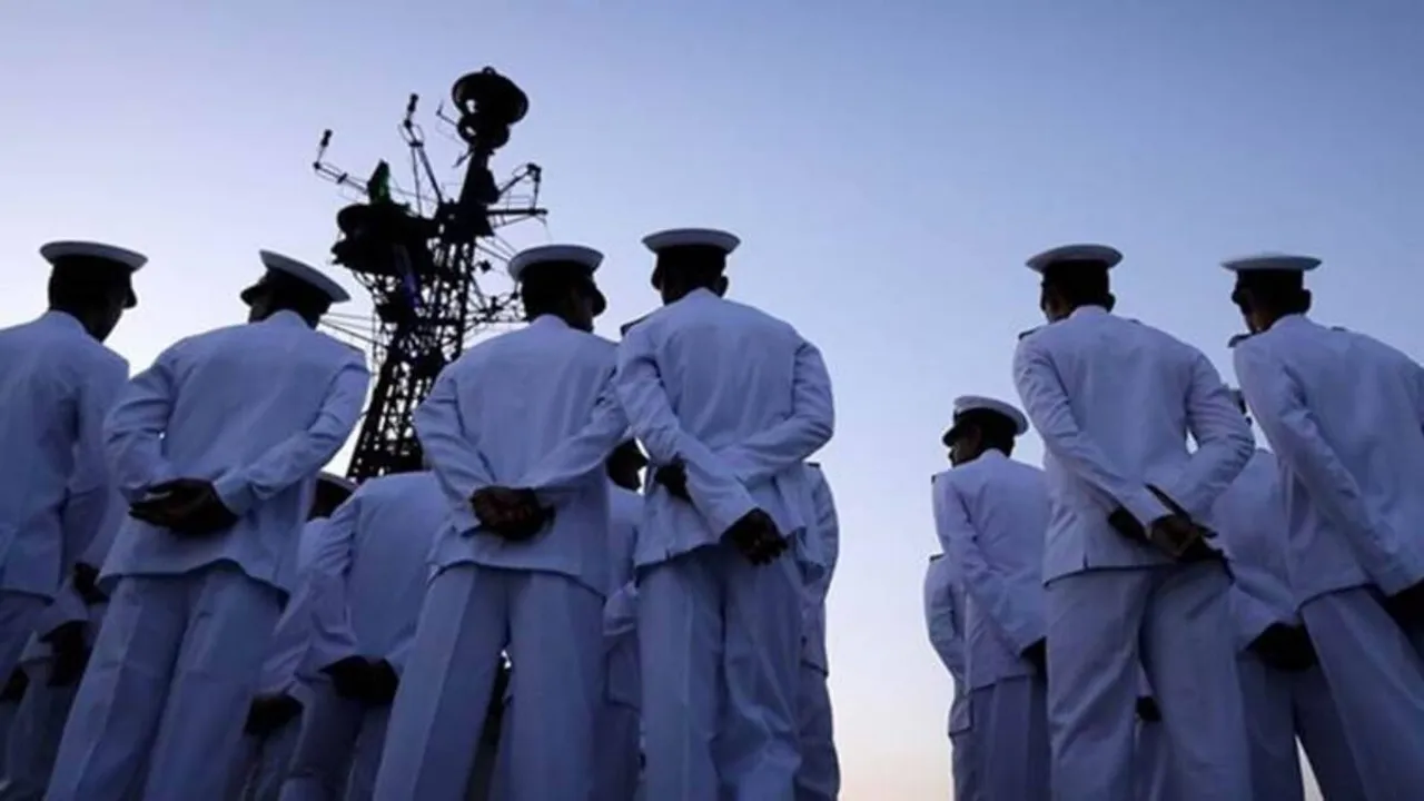 Indian Navy officers detained in Qatar, Navy officers detained in Qatar, Indian Navy officers Doha, Indian Navy, Qatari Emiri Navy, Indian Navy, Ministry of External Affairs, Qatar news, India news