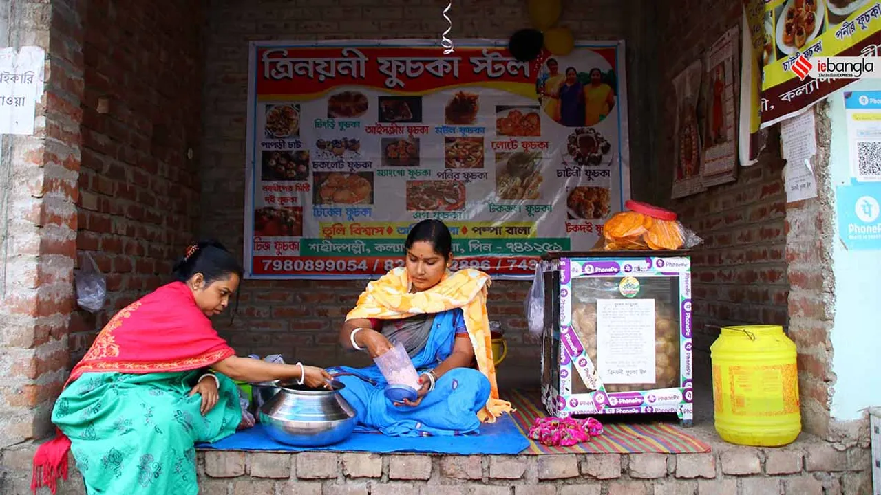 fuchka gram, fuchka gram, kachrapara fuchka village, shahid palli, shashi ghosh, anurupa chakraborty story, fuchka street food, banglar fuchka