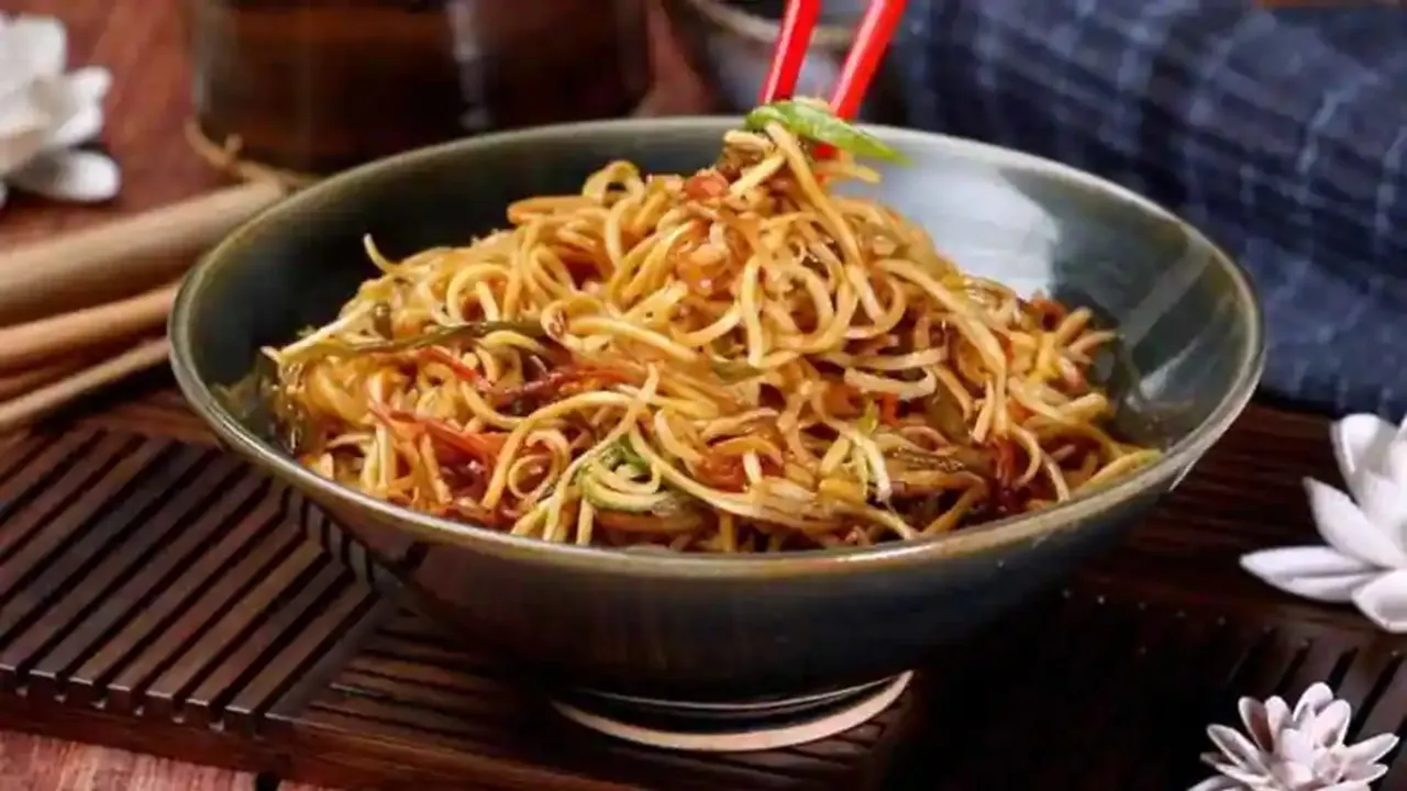 viral video, trending video, viral, trending, chowmein noodles, noodles factory video, noodles being made, gross noodle factory, video of noodles being made, noodle video