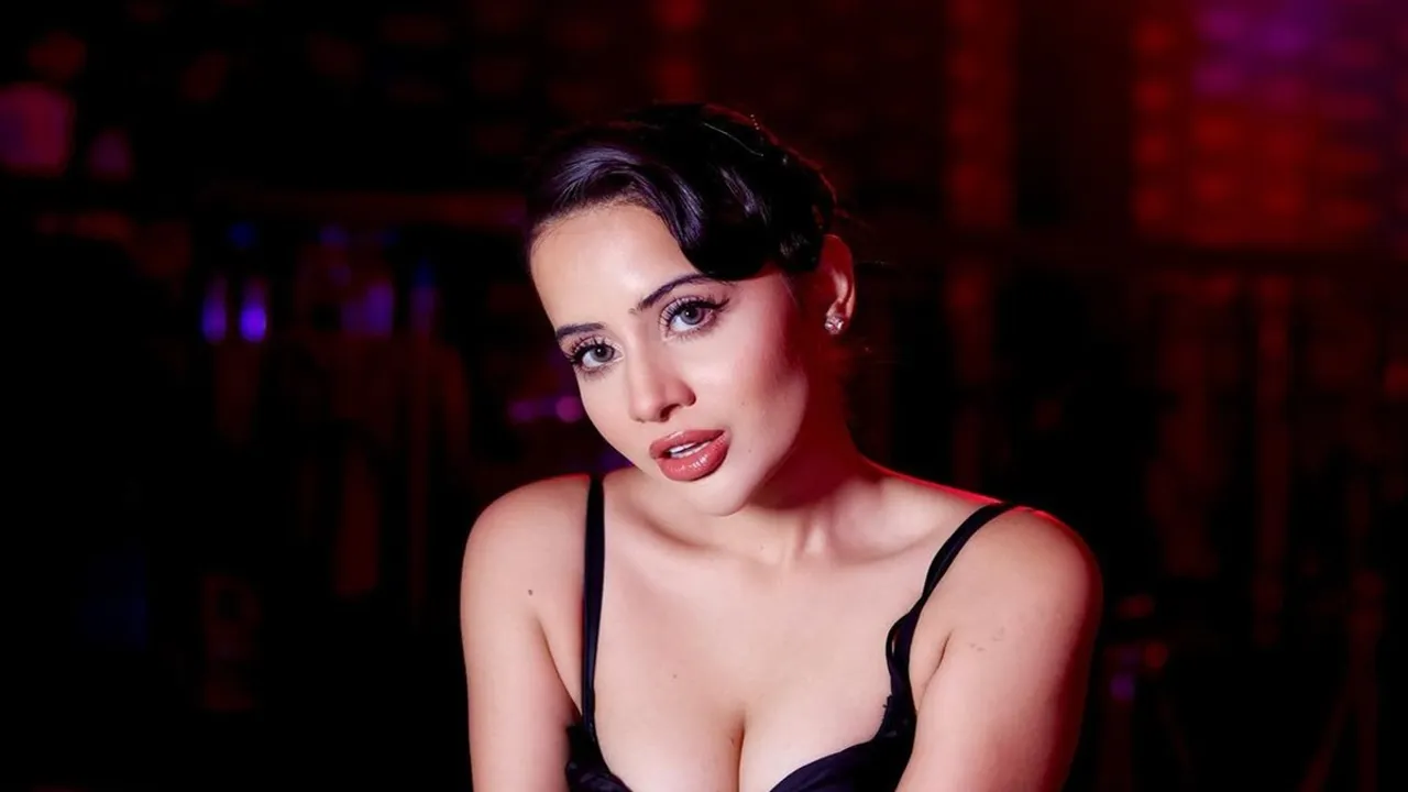 uorfi javed, urfi javed, urfi javed uber delhi, urfi javed twitter, urfi javed cab driver, urfi javed uber, uorfi javed dresses, uorfi javed controversy, uorfi javed bollywood