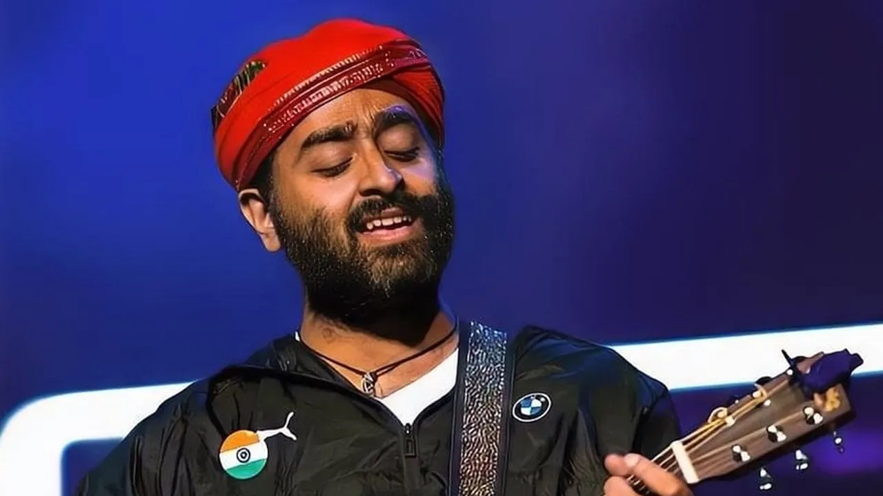 arijit singh, arijit singh concert kolkata, arijit singh yesterday kolkata concert, arijit singh sang gerua, arijit concert, arijit singh sang gerua, arijit singh sang gerua at kiff