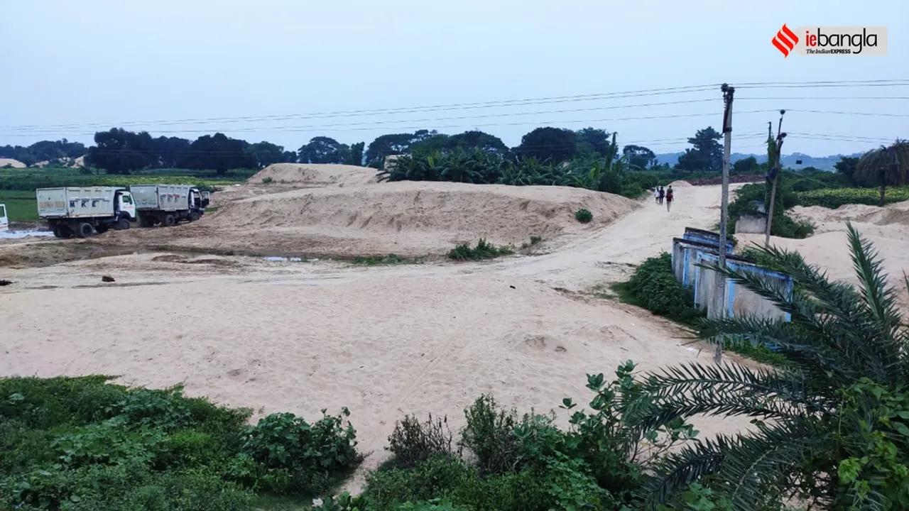 sand smuggling birbhum bengal cyber cell police arrest , বালি পাচার বাংলা