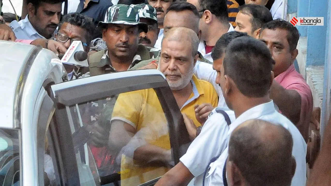 ed got list of municipal job candidates in dustbin of ayan sils house , ডাস্টবিনেই 'পুর-দুর্নীতির তহবিল', অয়নকে জেরায় ইডি-র হাতে ভয়ঙ্কর তথ্য