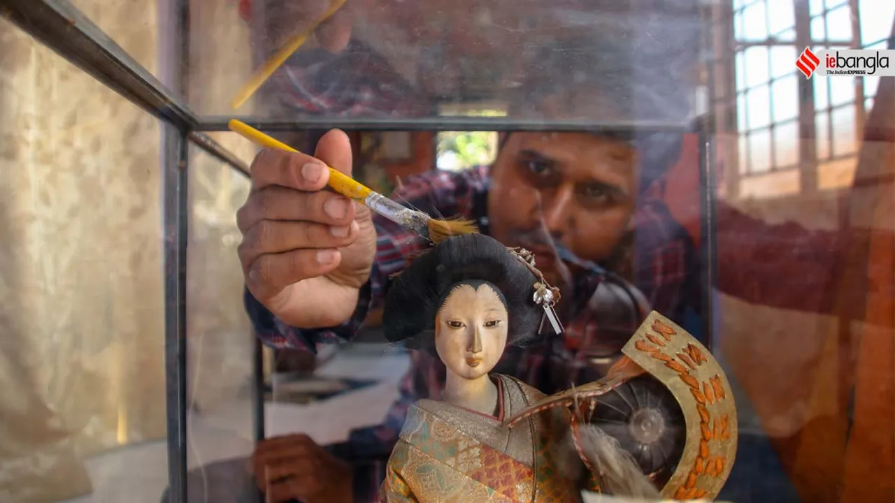 Ujjal Sardar has collected many dolls from the country and abroad