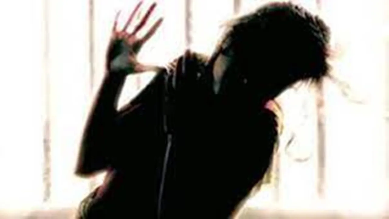 Accused of raping and beating a housewife by pretending to be a police official