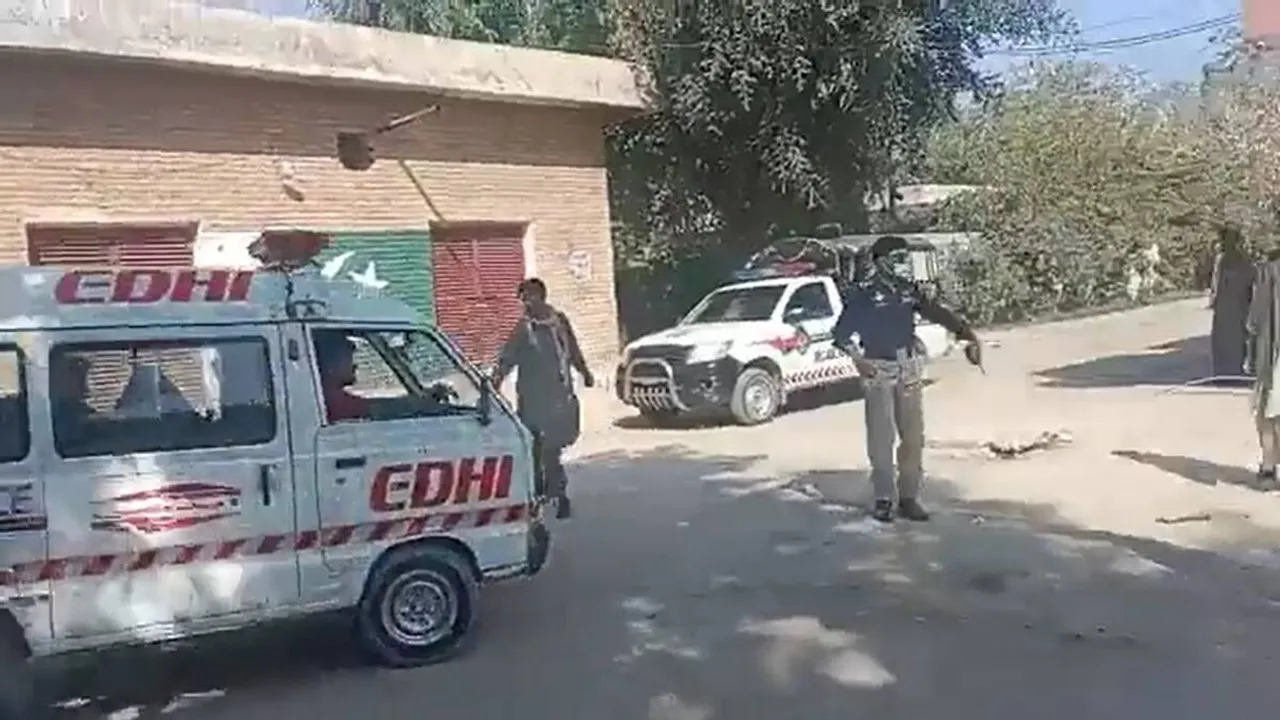 pakistan, pakistan suicide attack, bolan, bolan attack, balochistan, balochistan province, suicide attack on policemen, pakistan suicide attack policemen