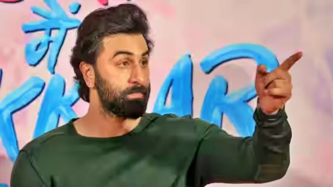 Ranbir Kapoor, Alia Bhatt, Ranbir Alia, Ralia, Mumbai paps, Bollywood news, Ranbir Kapoor news, Ranbir Kapoor film, Ranbir Kapoor box office, রণবীর কাপুর, আলিয়া ভাট, রণবীর আলিয়া, মুম্বই পাপ্পারাজি, বলিউডের খবর