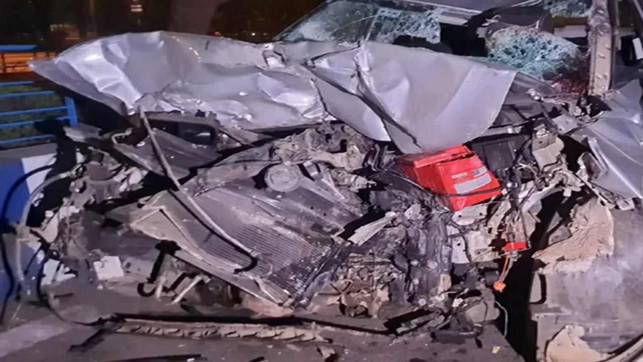 kolkata dumdum park road accident