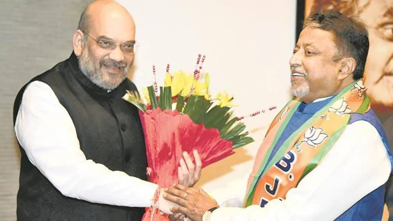 speculations surrounding anupam hazras facebook post on mukul roy bjp , মুকুল রায় অনুপম হাজরা বিজেপিতে ফের যোগদান