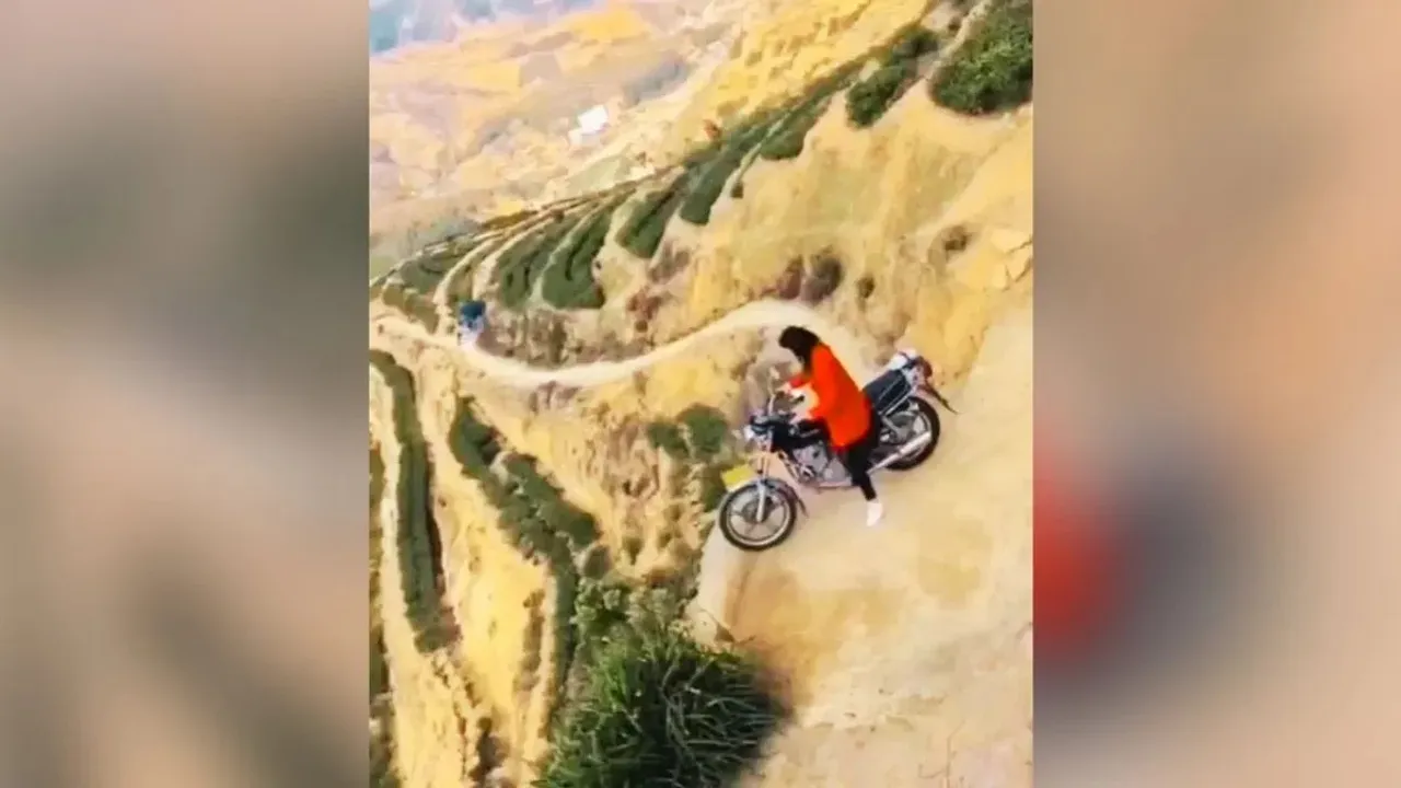 shocking video, stunt video, trending video, viral video