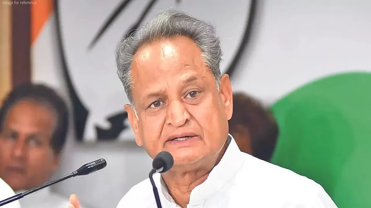 ashok gehlot vasundhara raje, gehlot raje collusion charges, sachin pilot, ashok gehlot vasundhara raje collusion, ashok gehlot rajasthan cm, rajasthan congress crisis, rajasthan politics, rajasthan congress, bjp rajasthan, rajasthan news, indian express