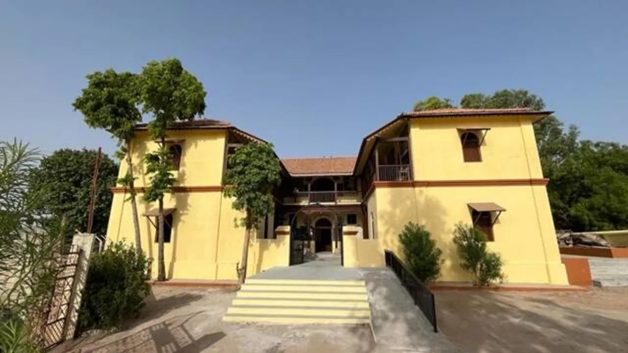 "PM Modi school in Vadnagar, Modi's Vadnagar, modi in vadnagar, vadnagar in gujarat, modi vadnagar, pm modi, gujarat news, indian express, indian express news