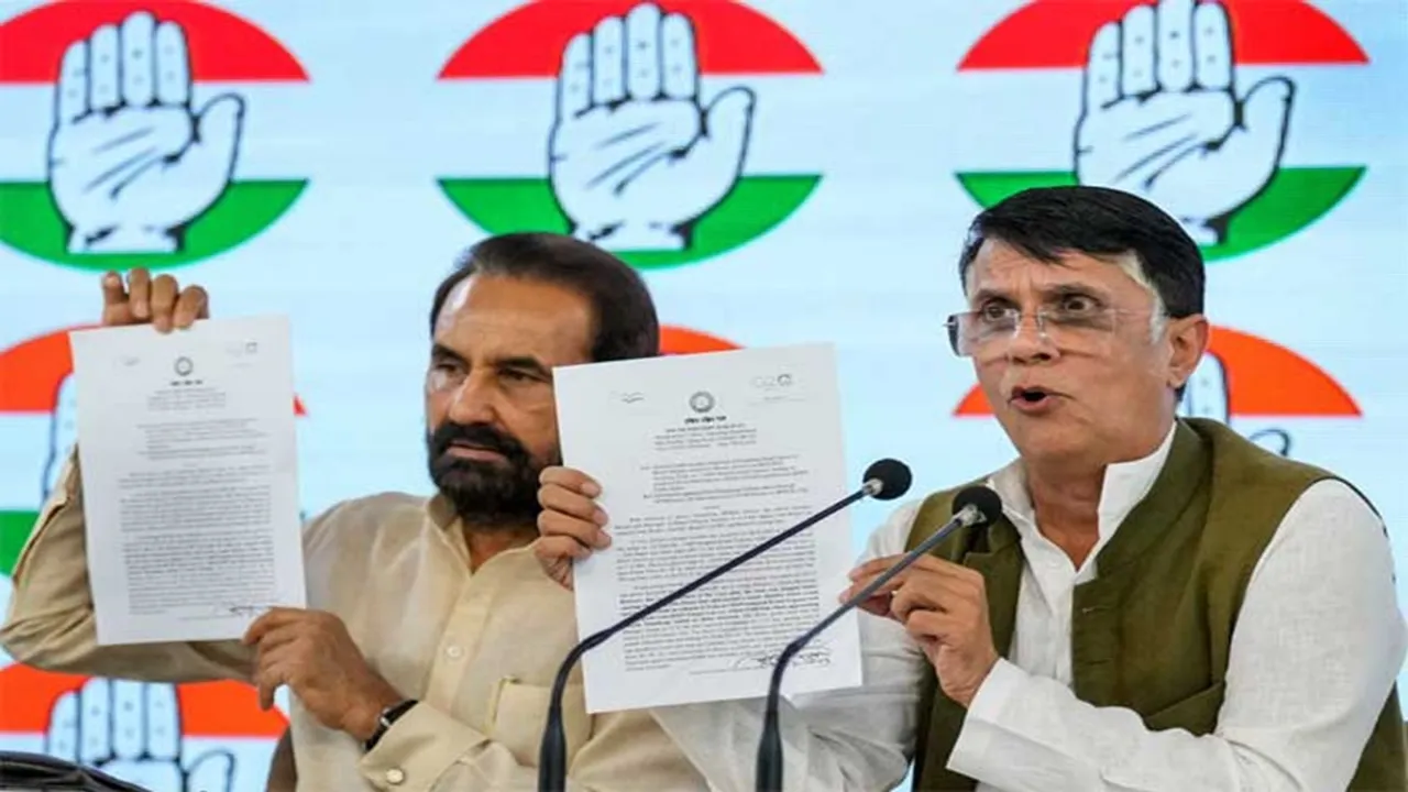 Odisha Train Accident,Train Accident,Indian Railways,Ashwini Vaishnaw,Railway Minister Ashwini Vaishnaw,Pawan Khera,Shaktisinh Gohil,Bengaluru-Howrah Superfast Express,Shalimar-Chennai Central Coromandel Express,Bengaluru-Howrah Express,Coromandel Express