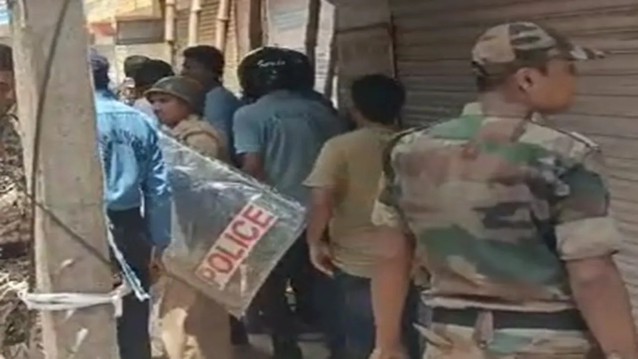 oppsosition candidates are beaten in domkol during nomination file process