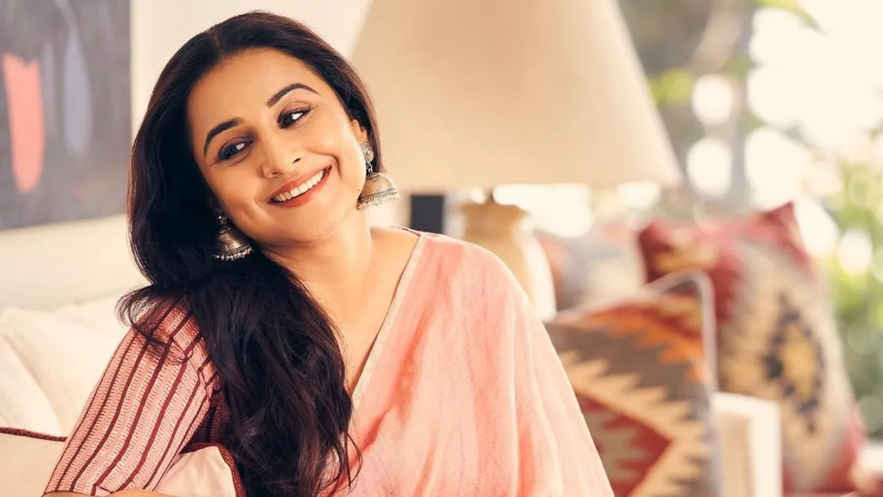 vidya balan, vidya balan news, vidya balan begged in a mall, vidya balan begged in mumbai, vidya balan actress, vidya balan the dirty picture, vidya balan update, vidya balan bollywood, বিদ্যা বালান, ভিক্ষা করছেন বিদ্যা বালান, বলিউড, টলিউড, bollywood update, tollywood news, entertainment news, latest entertainment news, বিনোদন, আজকের বিনোদনের খবর, ie entertainment news, entertainment update, Indian express entertainment news