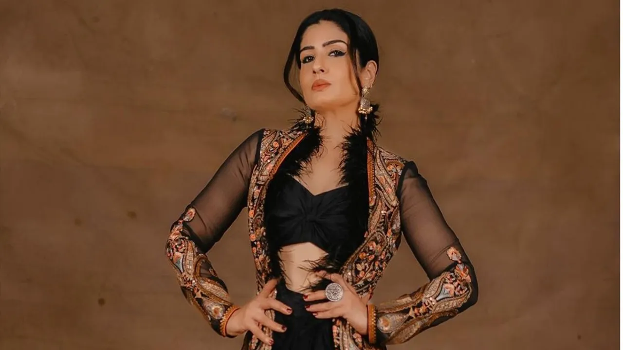 raveena tandon, raveena tandon on bollywood, raveena tandon bollywood, raveena article, trending news, trending news today, trending news update, viral story, tollywood news, entertainment news, latest entertainment news, বিনোদন, আজকের বিনোদনের খবর, ie entertainment news, entertainment update, Indian express entertainment news