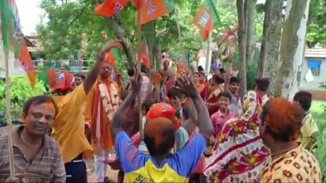 supporter cut their hair to celebrate bjp's win in wb panchayat elections