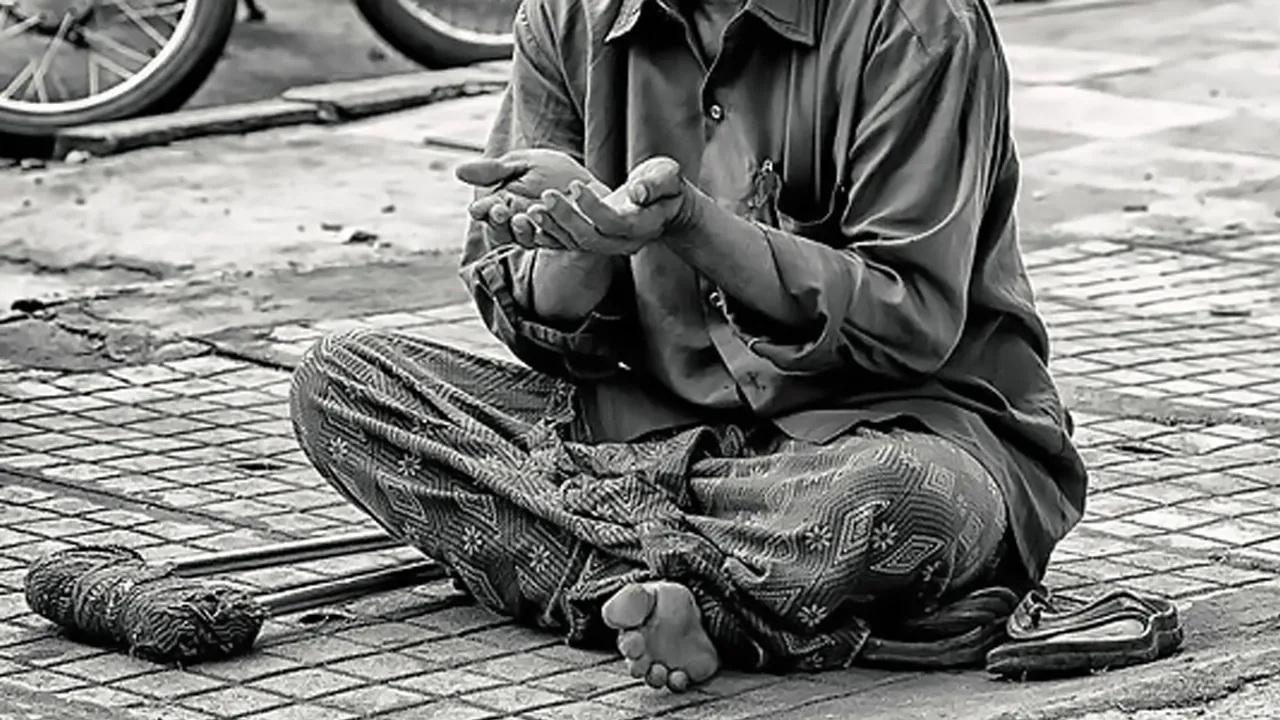beggar,poverty,financial instability,lucrative profession,wealthiest beggar