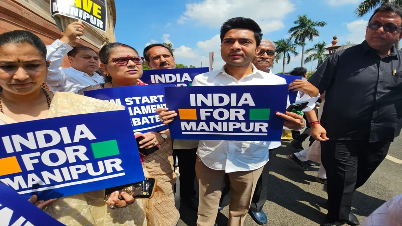 india alliance protest regarding manipur issue in perliament , উত্তপ্ত সংসদ, সকালে বিক্ষোভ বিজেপির, মণিপুর নিয়ে পাল্টা তুমুল প্রতিবাদে 'ইন্ডিয়া' জোট