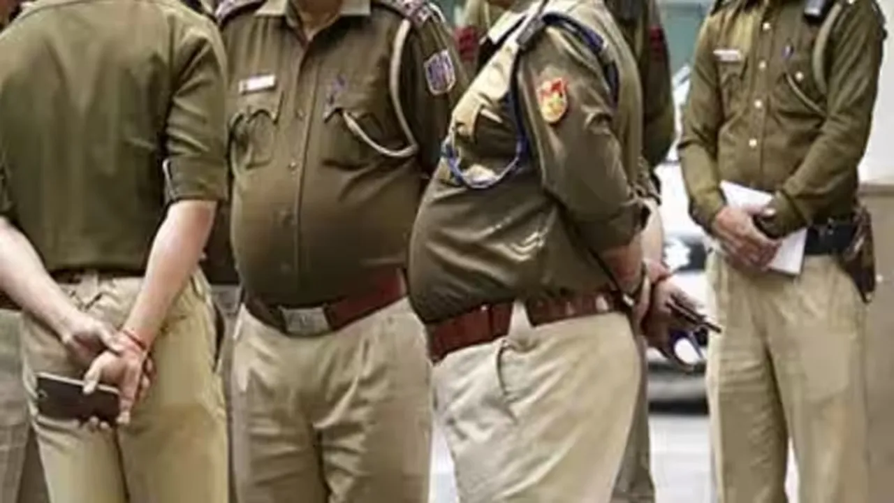 yogi adityanath, uttar pradesh, uttar Pradesh cm, yogi adityanath news, yogi adityanath uttar Pradesh, whatsapp admin, whatsapp group"