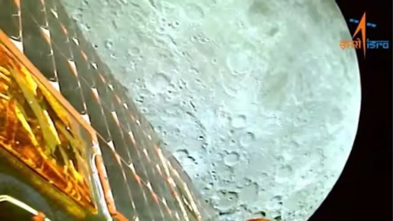 watch Chandrayyan-3, Chandrayyan-3 moon, Chandrayyan-3 moon surface, Chandrayyan-3 ISRO, Chandrayyan-3 lunar orbit, Chandrayyan-3 captures moon surface, Chandrayyan-3 news, ISRO news, Chandrayyan-3 in space, Chandrayyan-3 India, Indian Space, Indian Spacecraft ISRO, Space news
